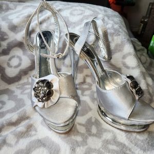 9 Italina Silver stiletto chrome heel flower bead detail ankle strap